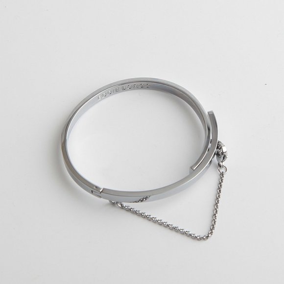 NEW Eddie Borgo Thin Safety Chain Bracelet SILVER or ROSE GOLD - Picture 3 of 11